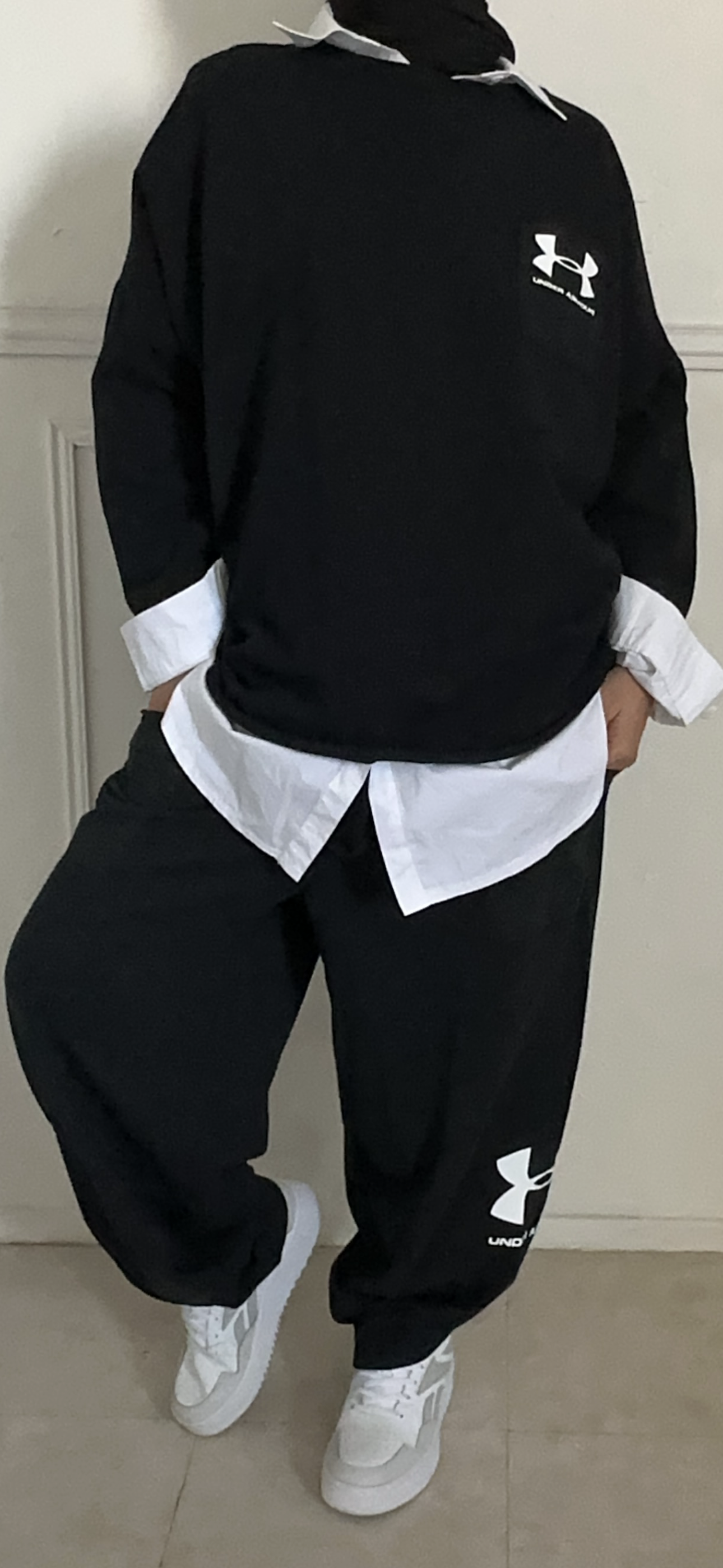 ENSEMBLE URBAN SPORTWEAR