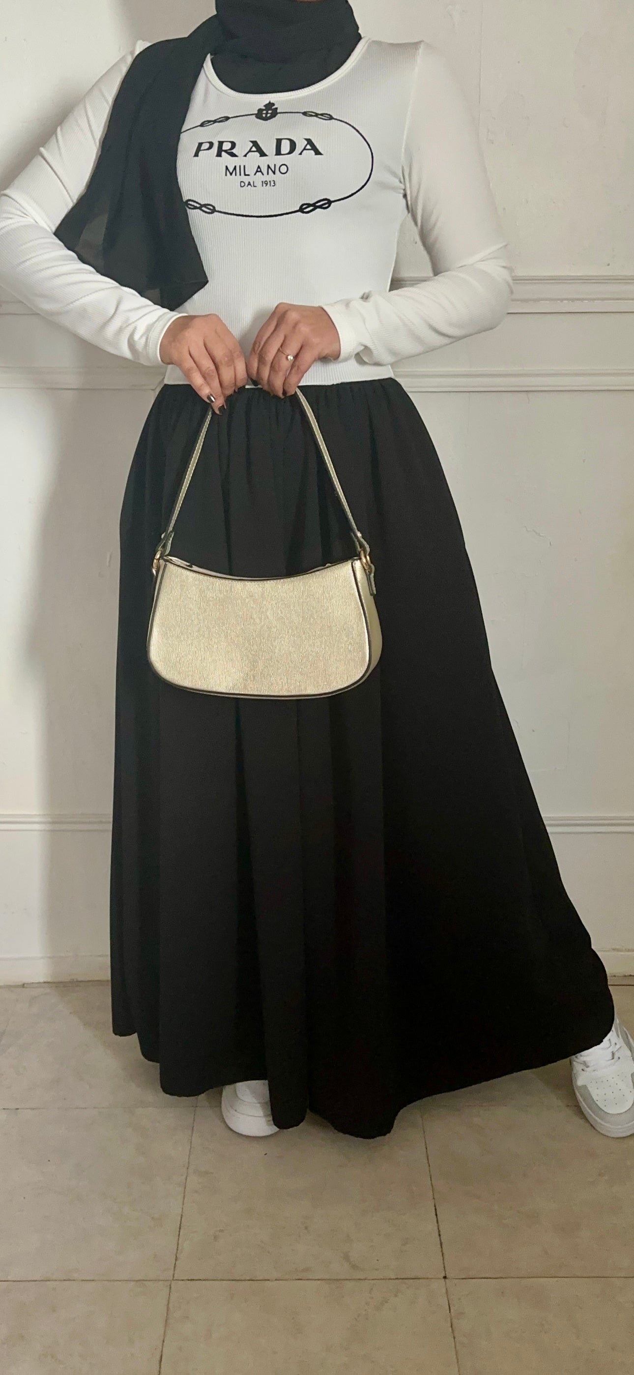 KLEID AUS ZWEI MATERIALIEN