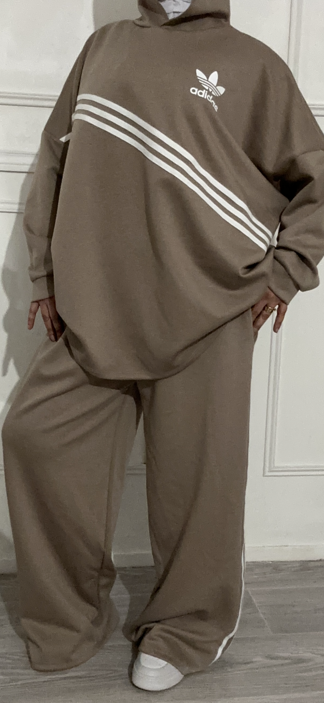 SPORTANZUG ÜBERGRÖSSE Taupe