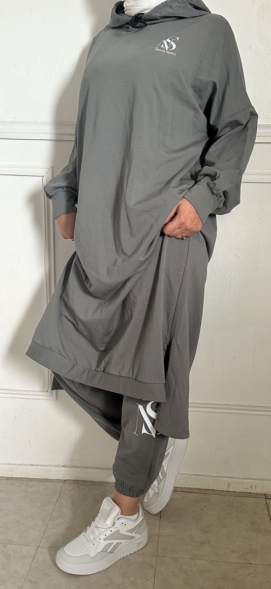 ENSEMBLE SPORTWEAR