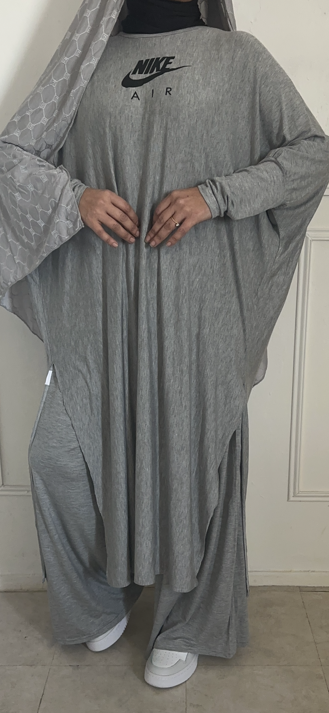 ENSEMBLE NEV gris