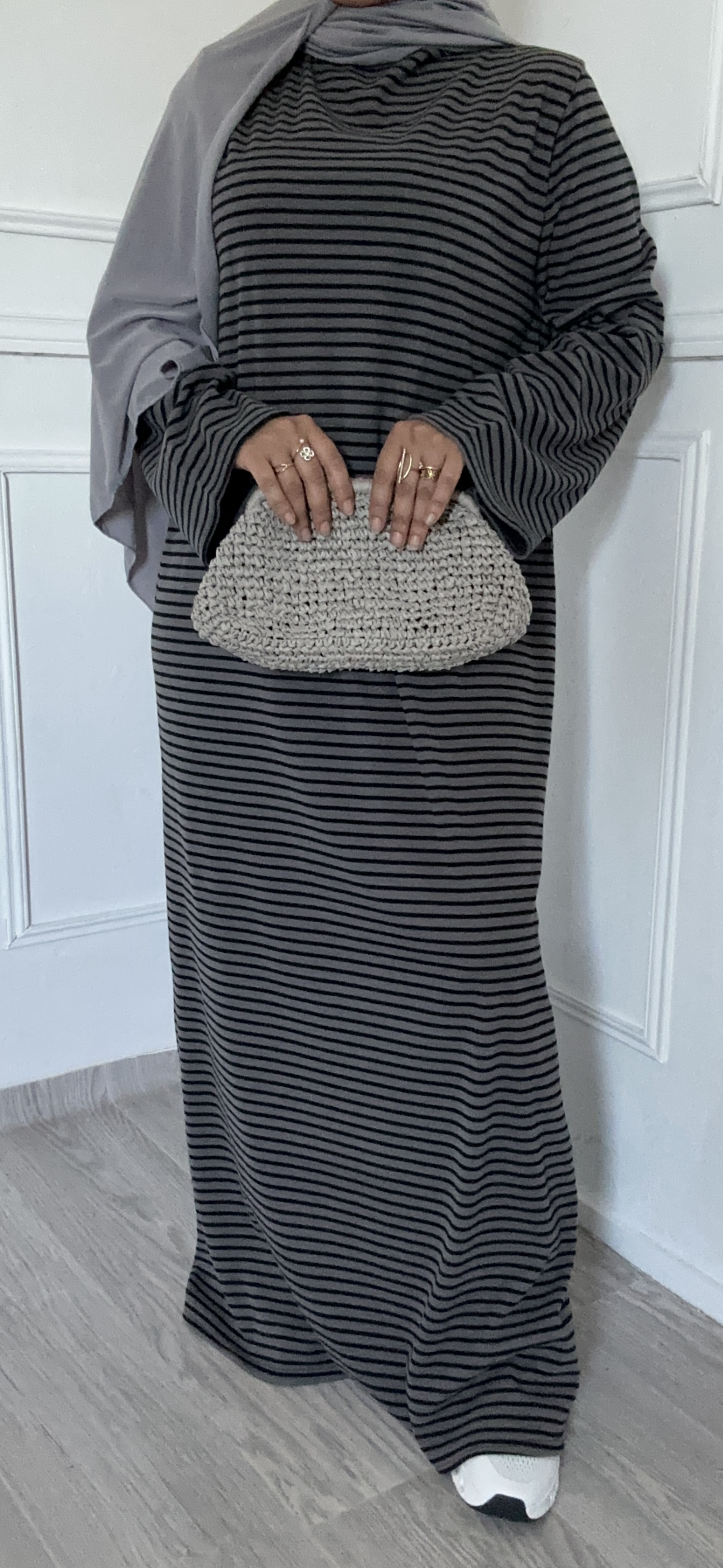 robe sportwear gris